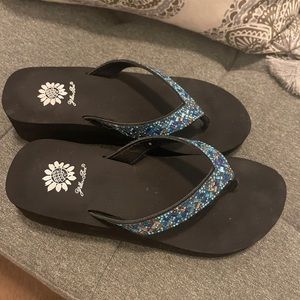 Yellow Box blue rhinestone flip flops - Size 8 - good condition